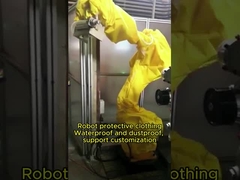 Vì lý do an toàn, mặc quần áo bảo vệ trên robot