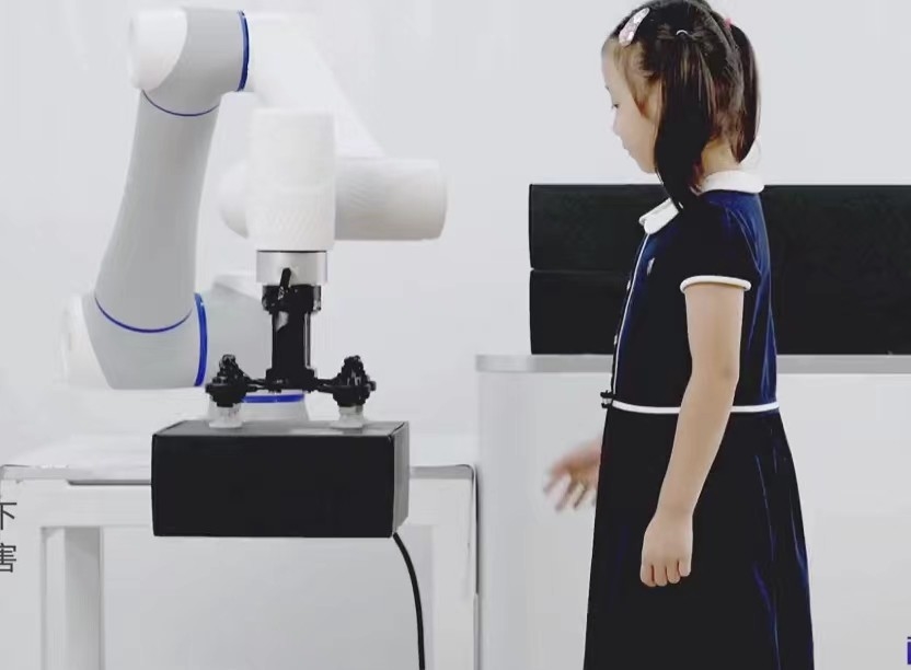 Cánh tay robot hợp tác công nghiệp Cánh tay hệ thống xử lý 6 trục cho bệnh viện mang theo thuốc