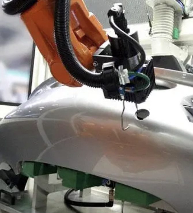Công cụ ngăn xếp phần mềm rô-bốt 6 trục Abb có thể xử lý nhanh tình trạng treo sơn không đều