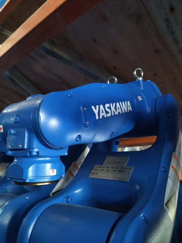 Cánh tay rô bốt Yaskawa Gp7 Tải trọng 7kg Sải cánh tay của 927 Rô bốt tái sử dụng vít tốt