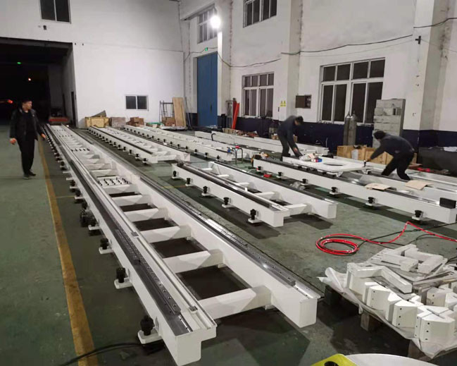 Robot có thể điều chỉnh đường ray tuyến tính Cnc nối cho đường ray bán kín trong môi trường khắc nghiệt