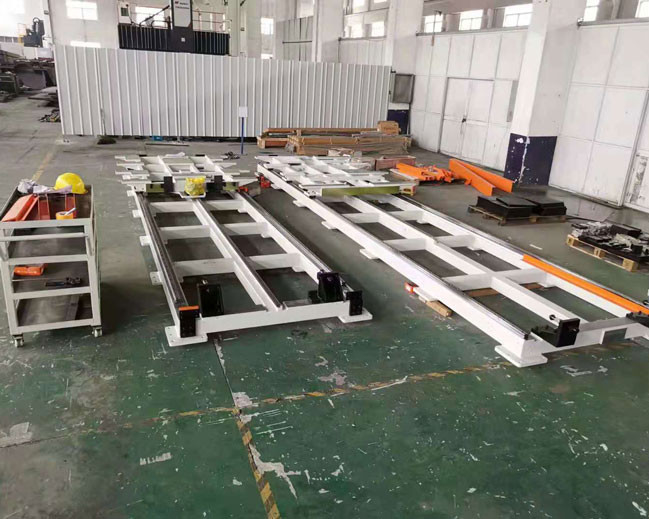 Robot bôi trơn Đường ray tuyến tính Bàn đạp hạng nặng Đường ray trên mặt đất Rất nhạy cảm với các tạp chất môi trường