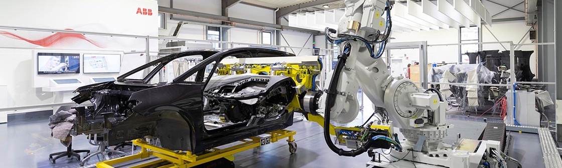 Cánh tay rô-bốt Abb sáu trục Tạo hình rô-bốt IRB 8700 đang hàn xếp chồng các nhà máy ô tô