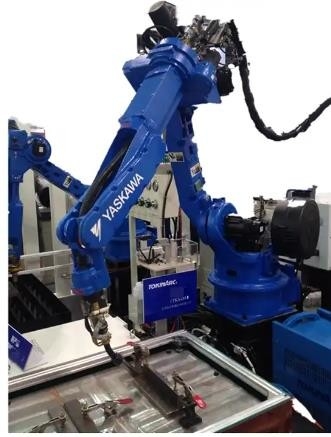 Hệ thống Robot hàn Laser công nghiệp Yaskawa Máy hàn hồ quang ống 6 trục AR1440
