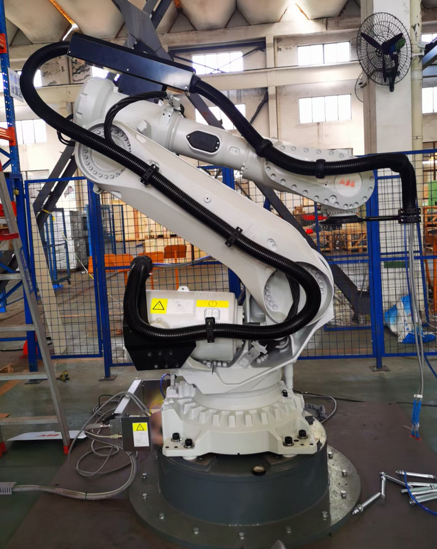 Bộ trang phục robot áp dụng cho KUKA/YASKAWA trong mỹ phẩm và xưởng hàn điểm